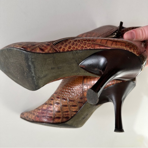 Donald J. Pliner Reptile Embossed Sarra Heeled Ankle Boots Brown Heeled Booties - Picture 8 of 12